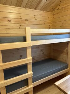 Deluxe cabin twin size bunk beds